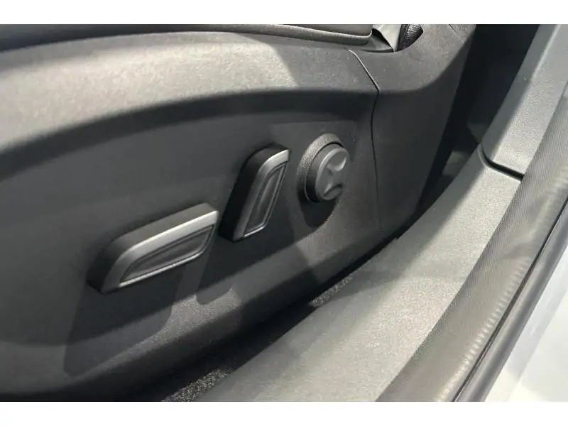 VEHICLE__CONDITION_SERVICE MG MGS6 EV LONG RANGE - LUXURY 77 kWh WHITE 24