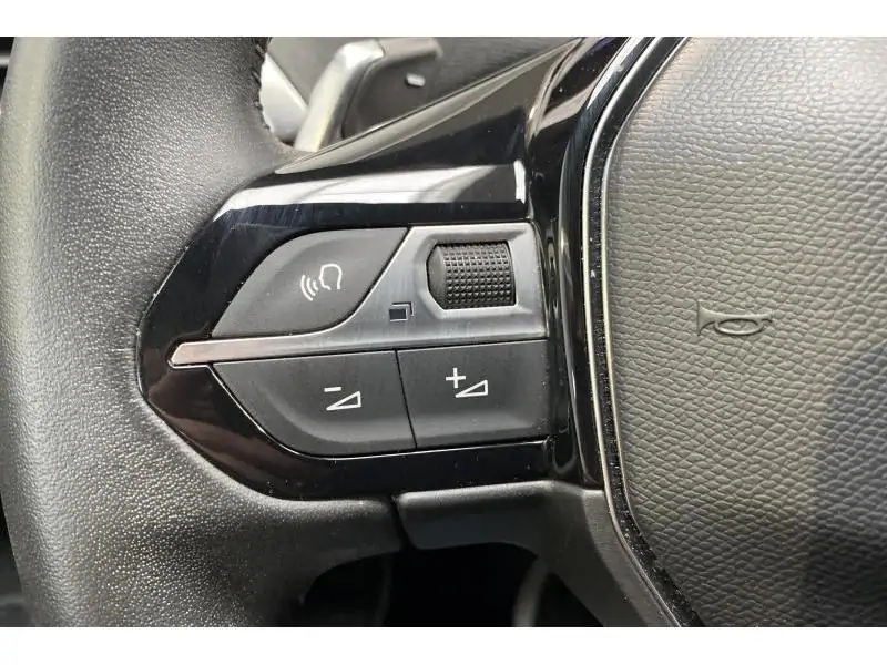 Occasion Peugeot 3008 Allure Pack HYBRID GREY 22
