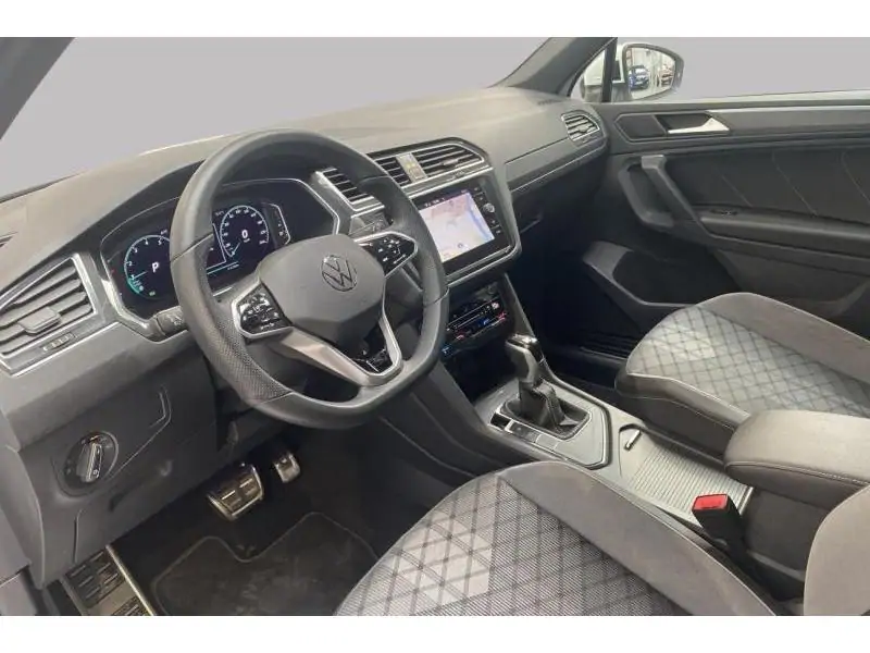 Occasion Volkswagen Tiguan R-Line - VIRTUAL COCKPIT - PDC WHITE 9