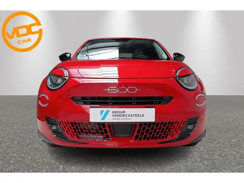VEHICLE__CONDITION_SERVICE Fiat 600 Hybrid La Prima 136cv RED 5