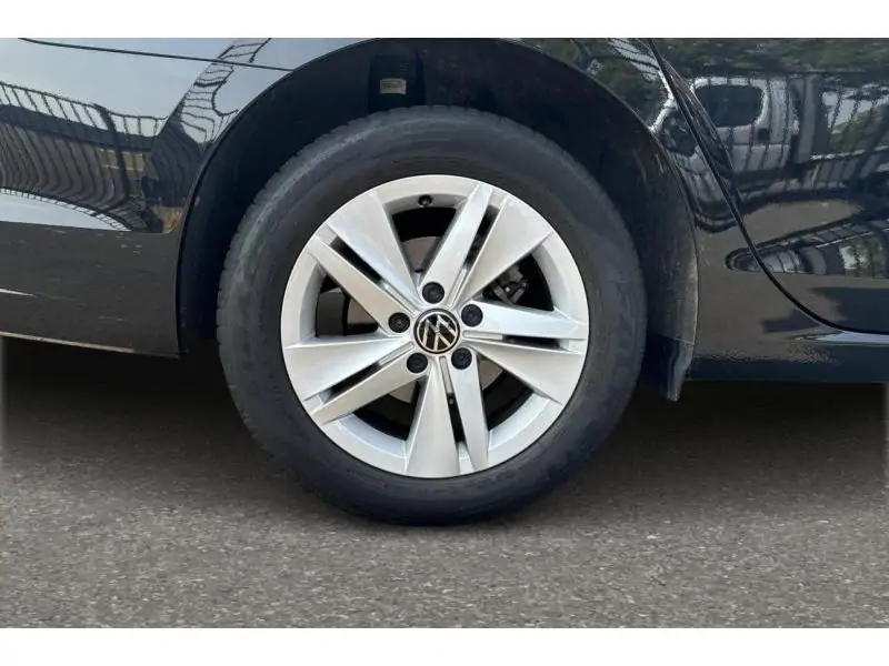 Occasion Volkswagen Golf Variant Life 110pk gps cam BLACK 18