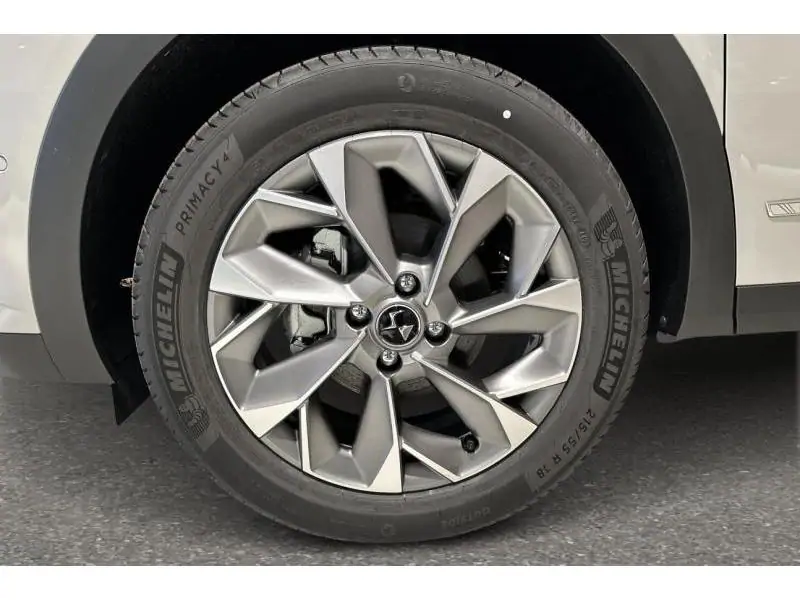 VEHICLE__CONDITION_SERVICE DS Automobiles DS 3 ESPRIT DE VOYAGE 130 GREY 20