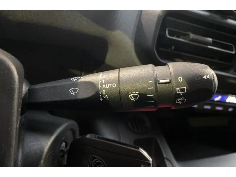 Occasie Peugeot Rifter GT Line BLACK 24