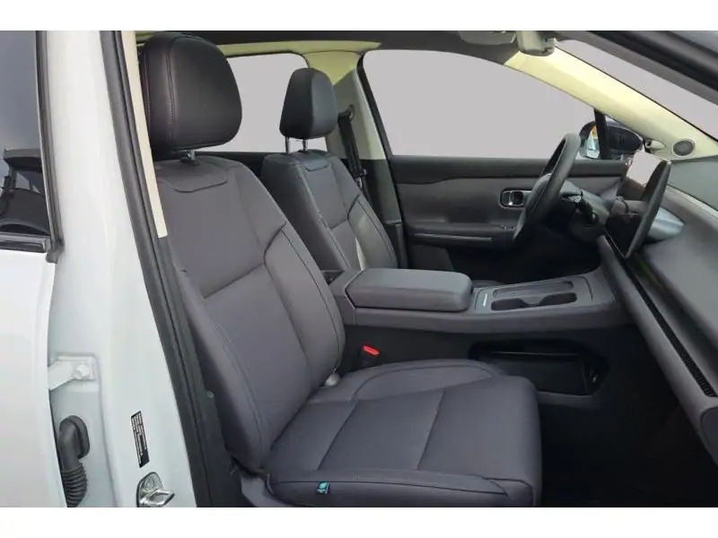 VEHICLE__CONDITION_SERVICE Leapmotor C10 DESIGN MY25 WHITE 8