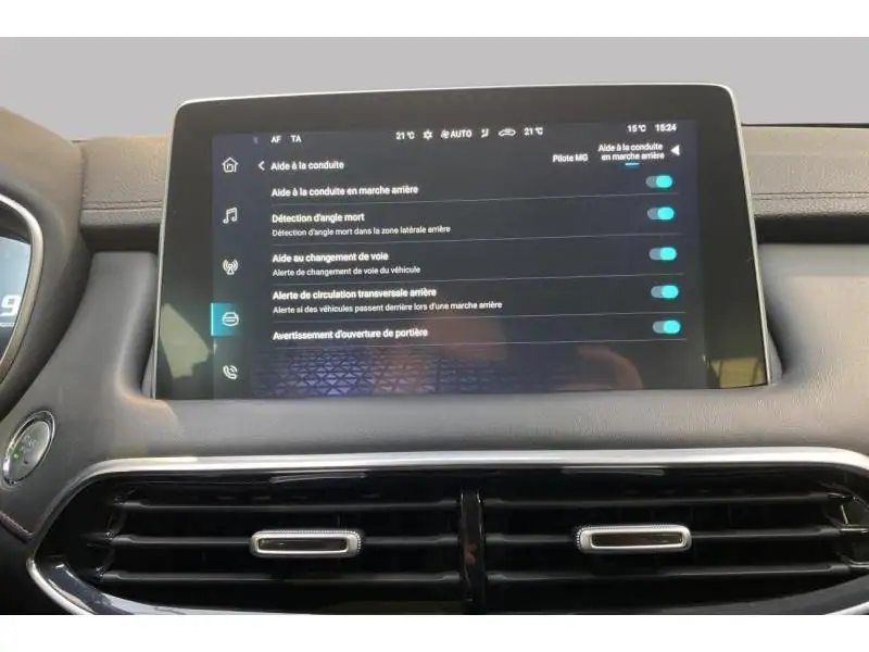 Occasie MG HS LUXURY WHITE 32