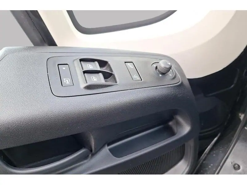 Occasion Peugeot Boxer 435 L3H2 180 auto - vloer en z BLACK 17