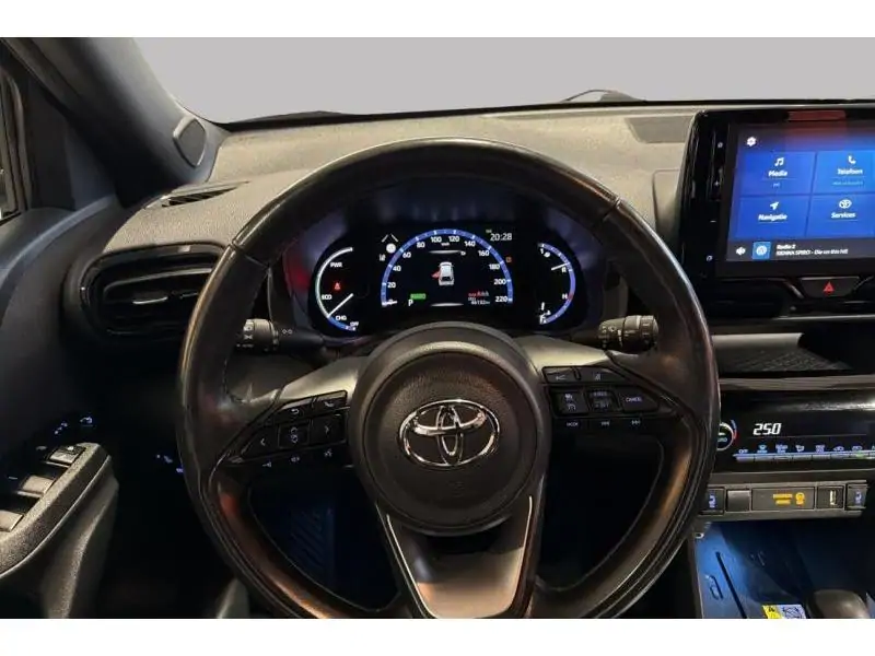 Occasion Toyota Yaris Cross SUV GREY 12