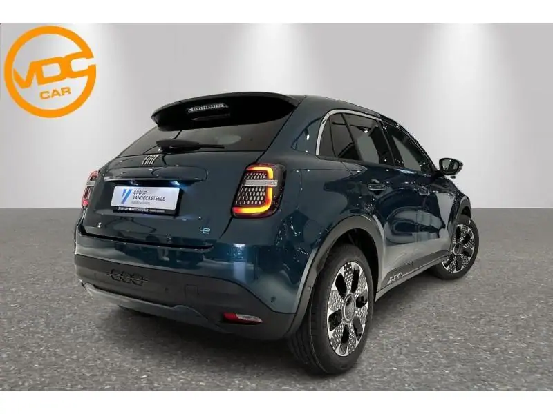 VEHICLE__CONDITION_SERVICE Fiat 600 600e La Prima 54kwh GREEN 3