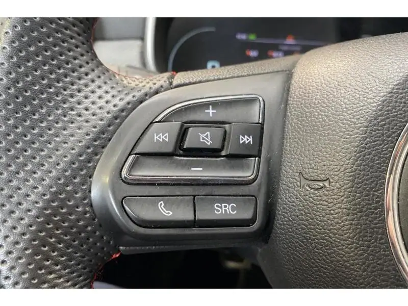 Occasion MG ZS LUXURY RED 25