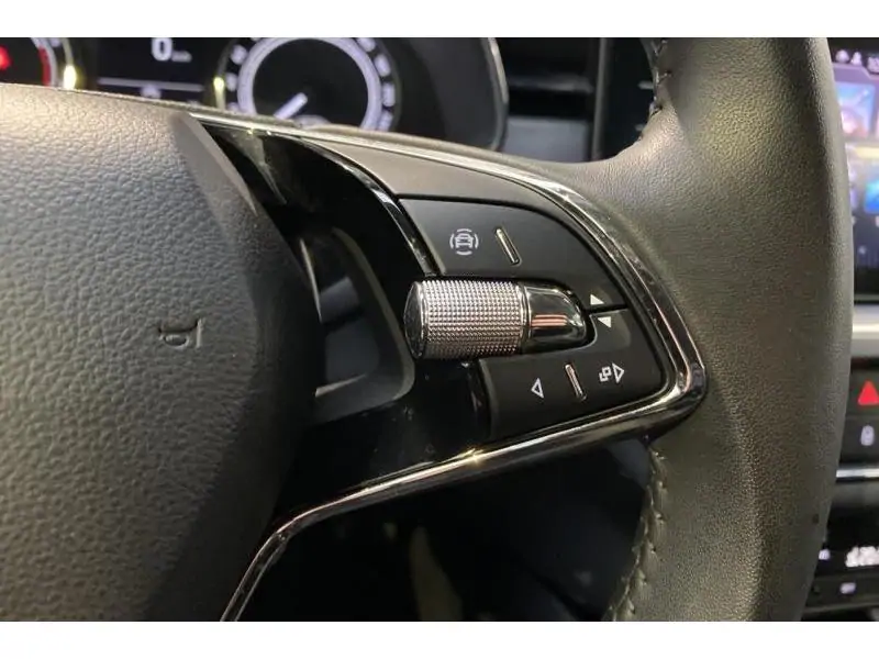 Occasie Skoda Kamiq Ambition 1.0 95 PK BLACK 23