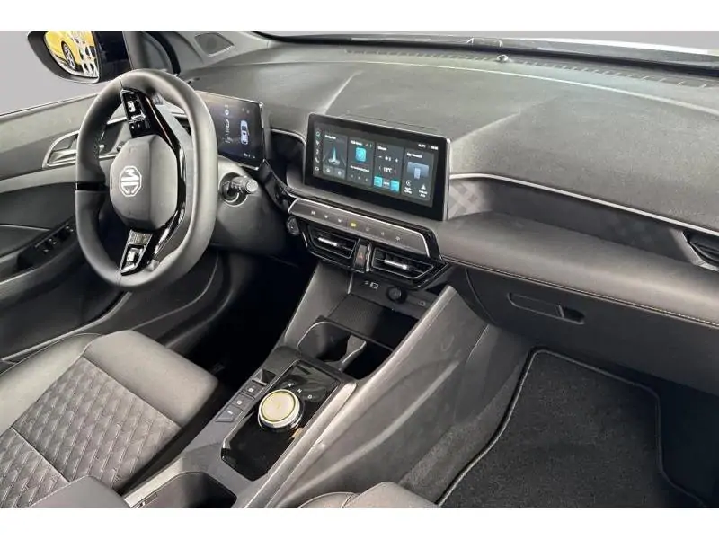 VEHICLE__CONDITION_SERVICE MG MG3 LUXURY HYBRID+ BLACK 2