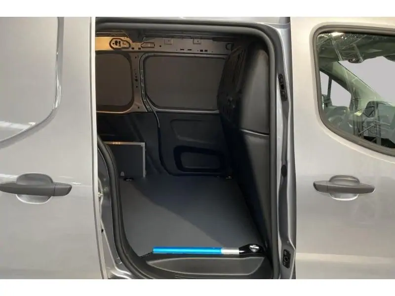 Démo Peugeot Partner STANDARD Heavy 50 KWh*0km GREY 18