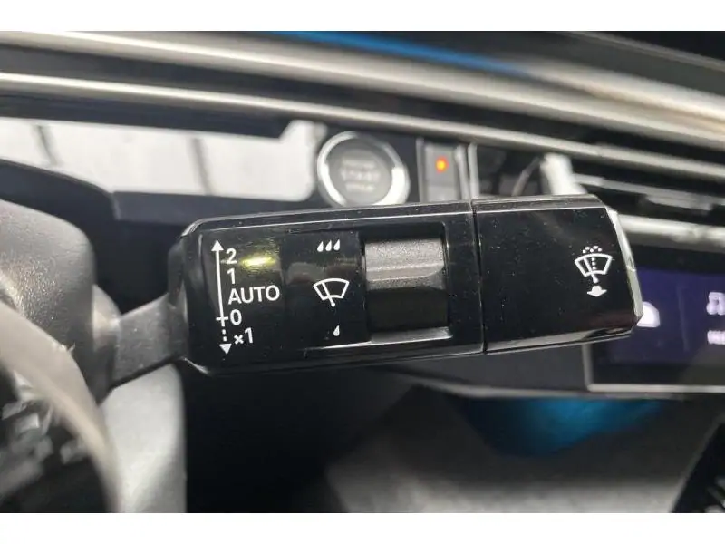 VEHICLE__CONDITION_SERVICE Peugeot 3008 ALLURE BLUE 24