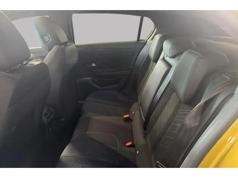 Démo Opel Astra ULTIMATE YELLOW 18