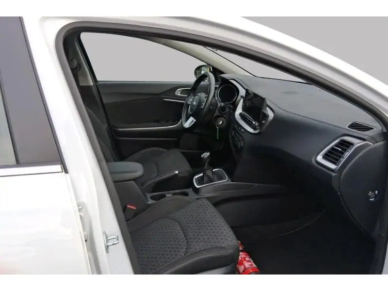 Occasion Kia Ceed Sportswagon & Pro /Pro WHITE 8