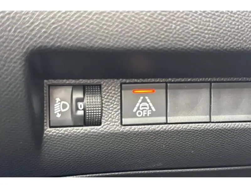 Occasion Peugeot 208 Allure GREY 26