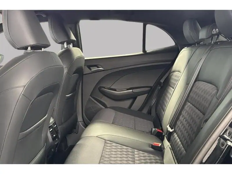VEHICLE__CONDITION_SERVICE MG MG3 LUXURY HYBRID+ BLACK 18