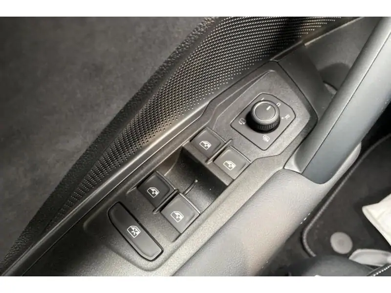 Occasion Volkswagen Tiguan R-Line* Caméra GPS GREY 17