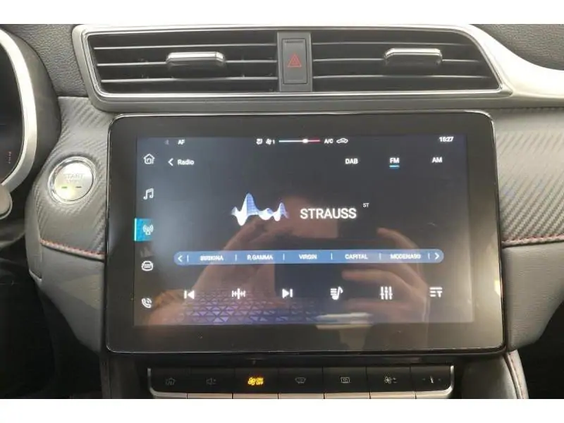 Occasion MG ZS LUXURY 1.0 T-GDi AT6 BLACK 32