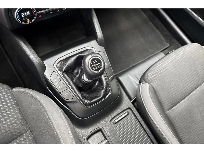 Occasion Ford Focus CONNECTED GREY 16