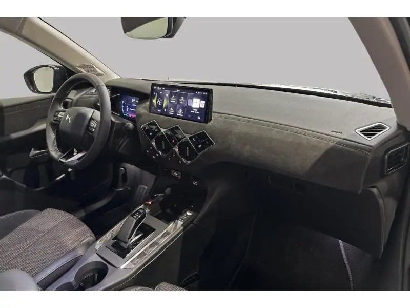 VEHICLE__CONDITION_SERVICE DS Automobiles DS 3 PERFORMANCE LINE E-TENSE BLACK 2