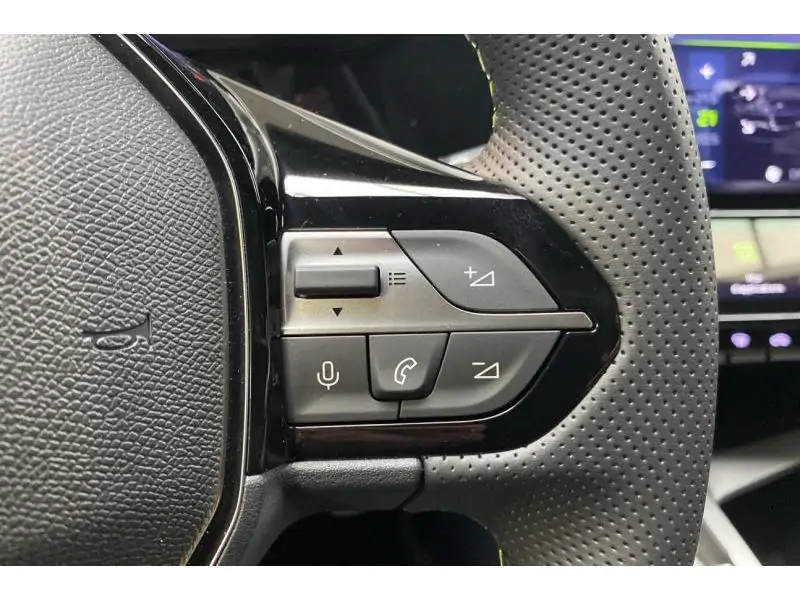 Démo Peugeot 408 GT EXCLUSIVE GREEN 29