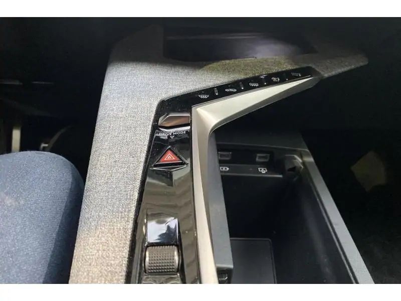 VEHICLE__CONDITION_SERVICE Peugeot 5008 GT GREY 36