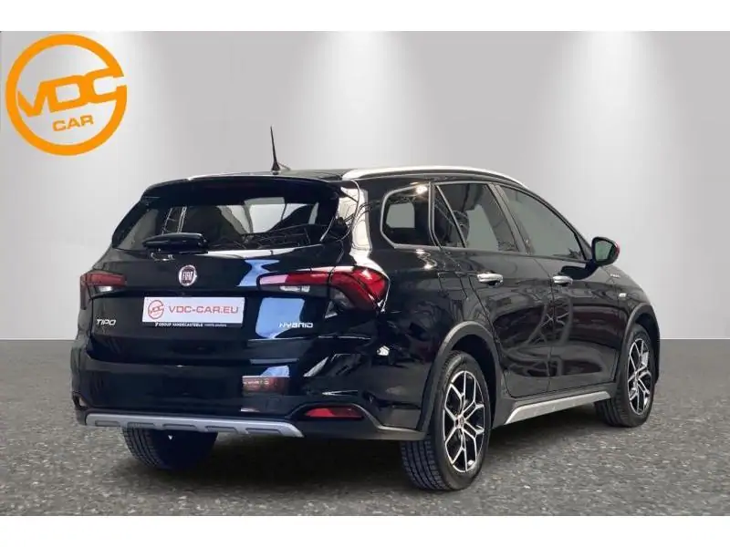 Occasion Fiat Tipo Station Wagon Mhev RED Auto BLACK 3