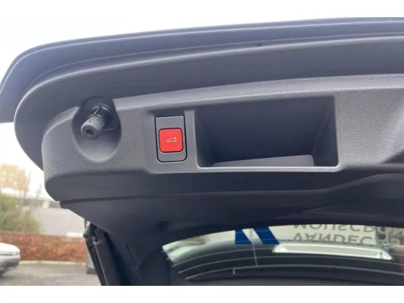 VEHICLE__CONDITION_SERVICE Peugeot 308 SW GT BLUE 32