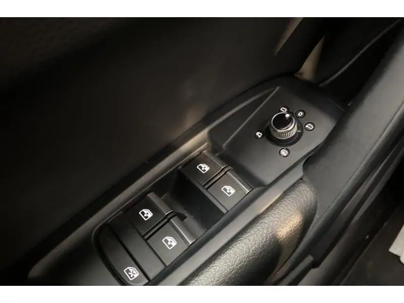 Occasie Audi Q5 Sportback S line BLUE 17