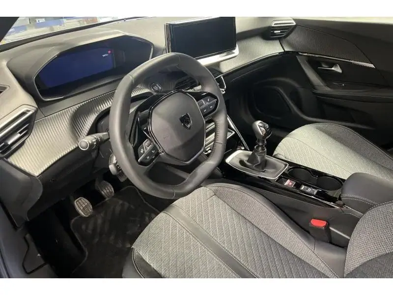 Occasion Peugeot 2008 SUV 1.2 MANUAL GREY 9
