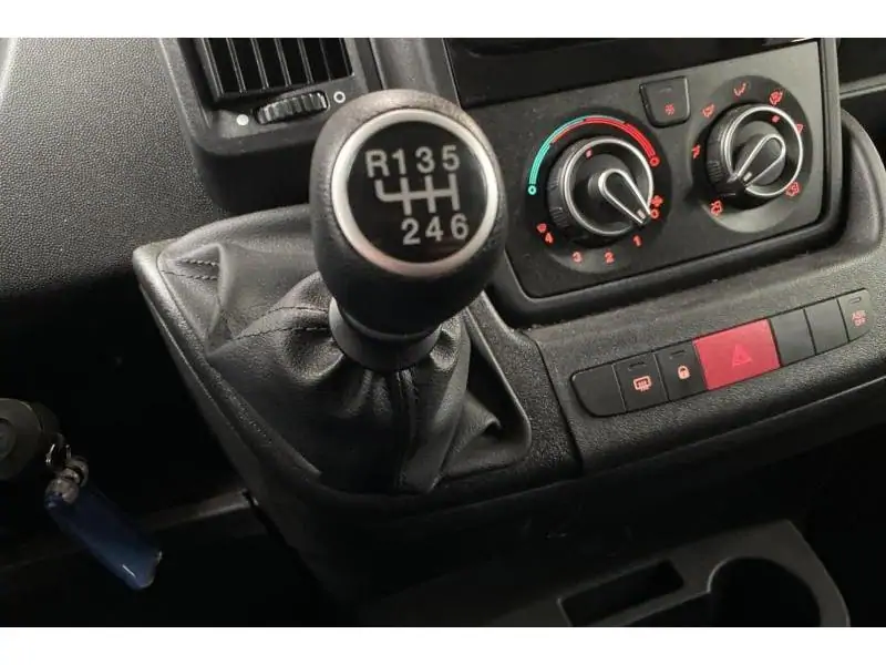 VEHICLE__CONDITION_SERVICE Opel Movano FOURGON L2H2 RED 16