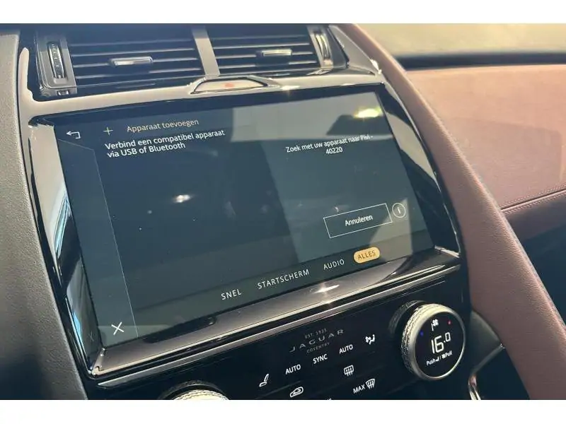 Occasie Jaguar E-Pace P300e R-Dynamic- FULL OPTION GREY 25