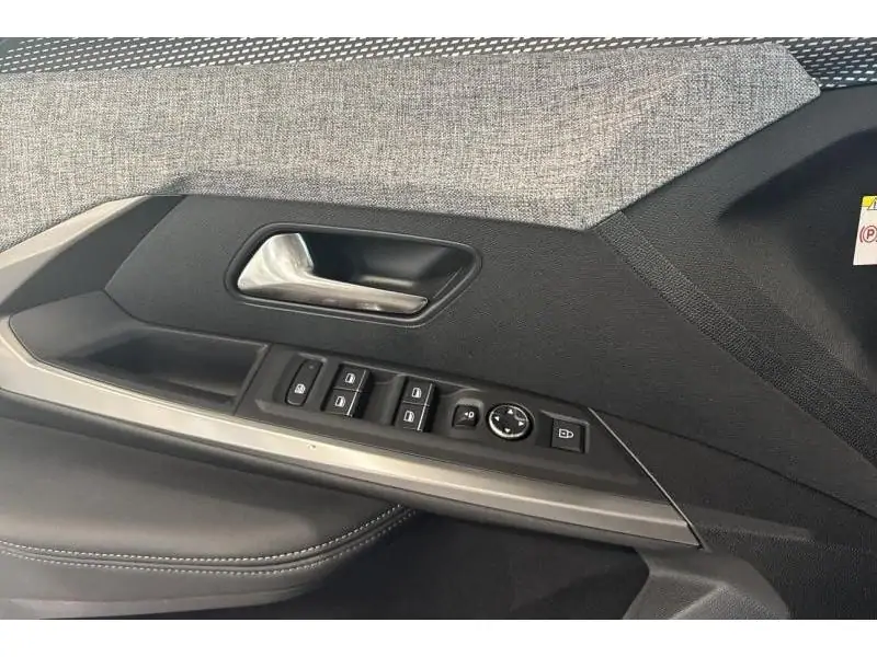 Démo Peugeot 5008 GT GREY 17
