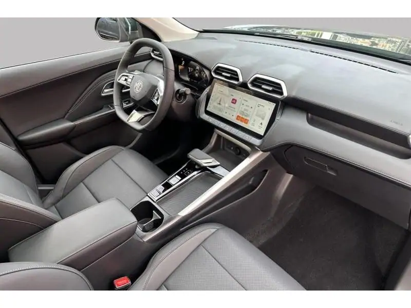 VEHICLE__CONDITION_SERVICE MG ZS HYBRID+ LUXURY GREEN 2