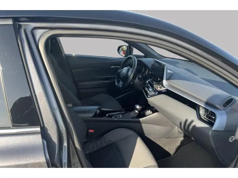Occasion Toyota C-HR Hybride GREY 8