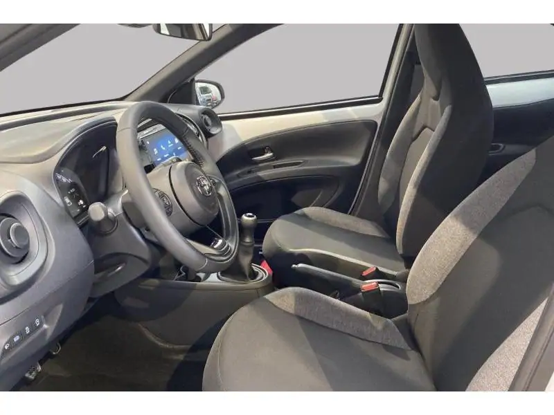 Occasion Toyota Aygo X BUSINESS EDITION WHITE 10