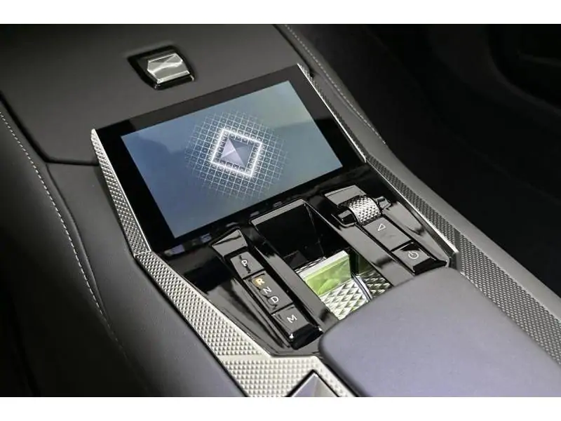 Occasion DS Automobiles DS 4 TROCADERO BlueHDi 130 Automati BLACK 24