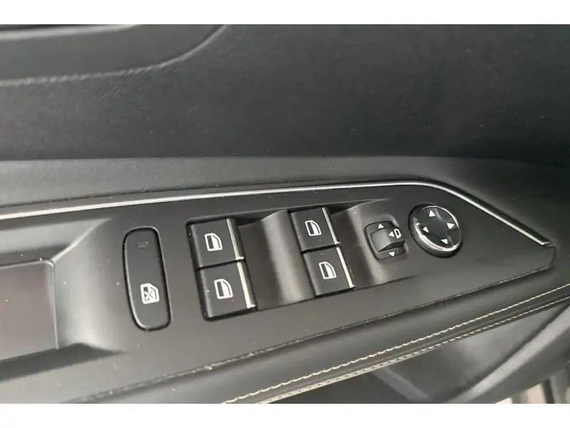 Occasion Peugeot 3008 GT - Pano - Leder - PHEV 225 PK GREY 17