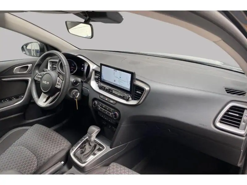 Occasion Kia Ceed Sportswagon Pro 1.5 T-GDI* GPS Caméra de recul BLACK 2