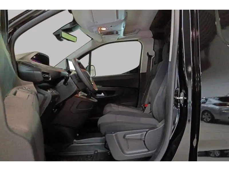 VEHICLE__CONDITION_SERVICE Peugeot Partner Standard Light 1.2 T BLACK 10