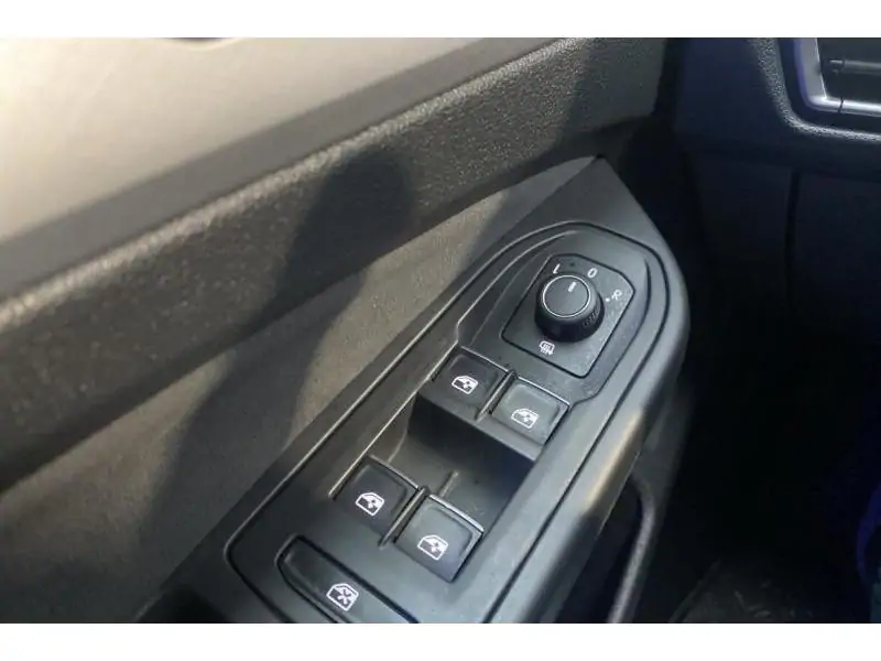 Occasie Volkswagen Golf VIII Life 1.0 eTSI DSG BLUE 17