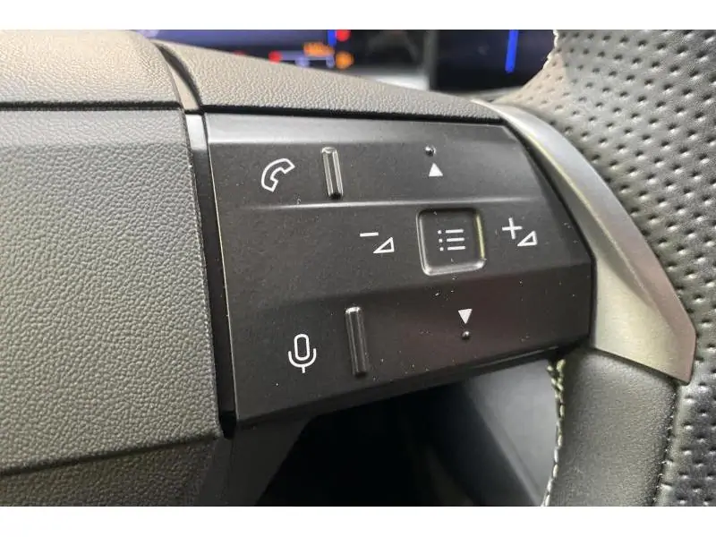 VEHICLE__CONDITION_SERVICE Opel Grandland GS BLACK 22