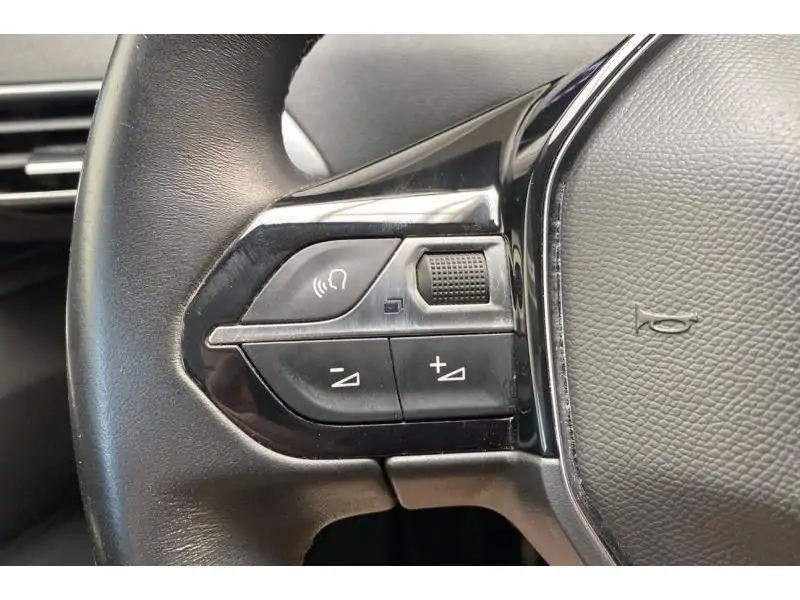 Occasion Peugeot 5008 II Allure Pack* GPS Caméra WHITE 24