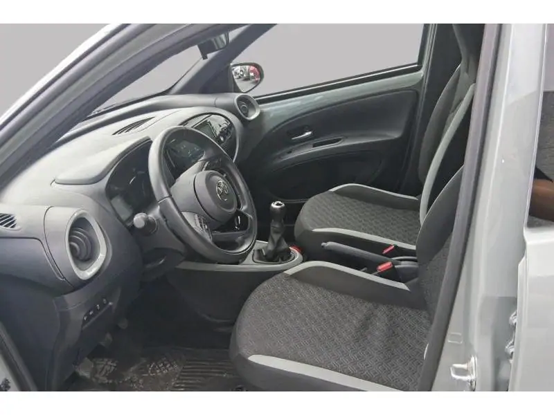 Occasion Toyota Aygo X GREY 10