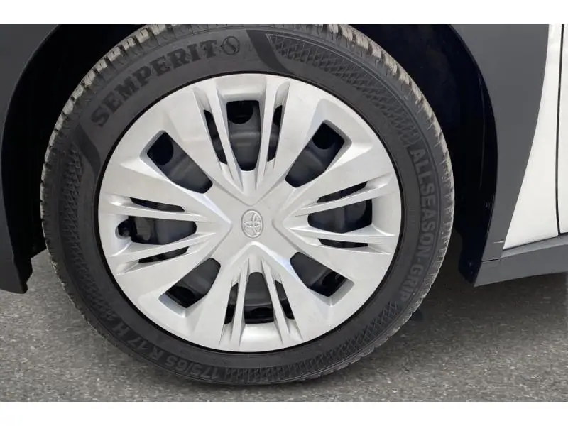 Occasion Toyota Aygo X Berline CVT WHITE 21