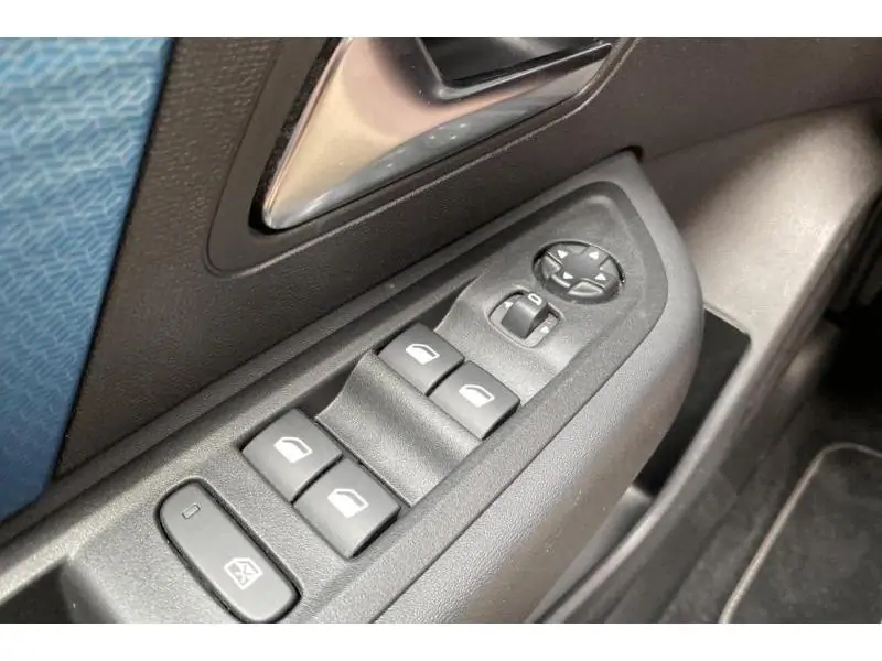 Occasion Citroen e-C4 FEEL* Caméra GPS Jantes alu GREY 17