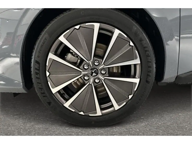 VEHICLE__CONDITION_SERVICE DS Automobiles DS 4 E-TENSE 215 PALLAS GREY 20