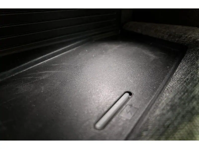 Occasion Peugeot 3008 III & e-allure GREY 28