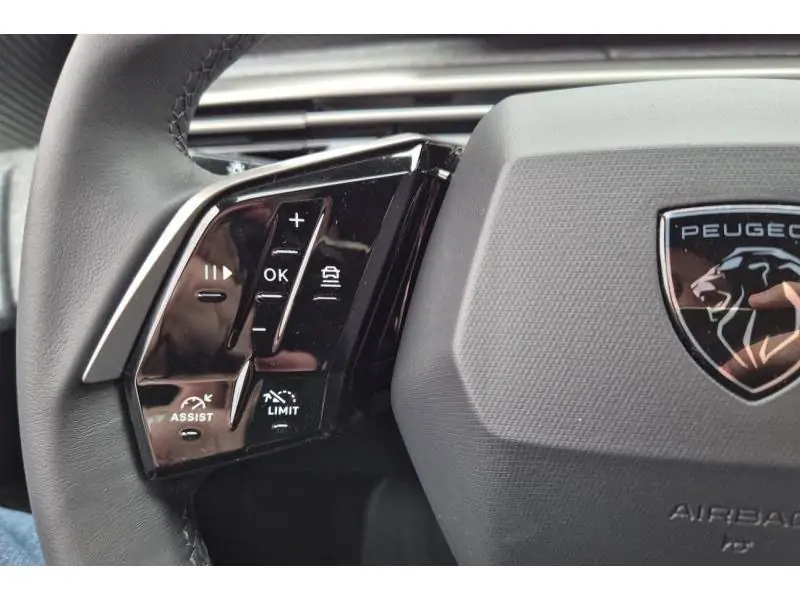 VEHICLE__CONDITION_SERVICE Peugeot 5008 ALLURE GREY 43